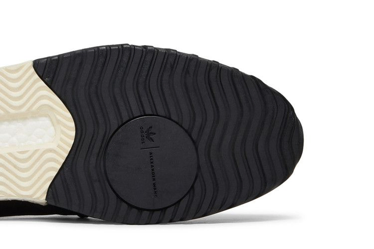alexander-wang-x-aw-bball-black-cm7823_04
