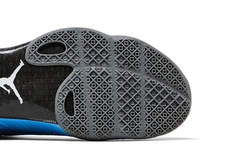air-jordan-2012-484654-400_04