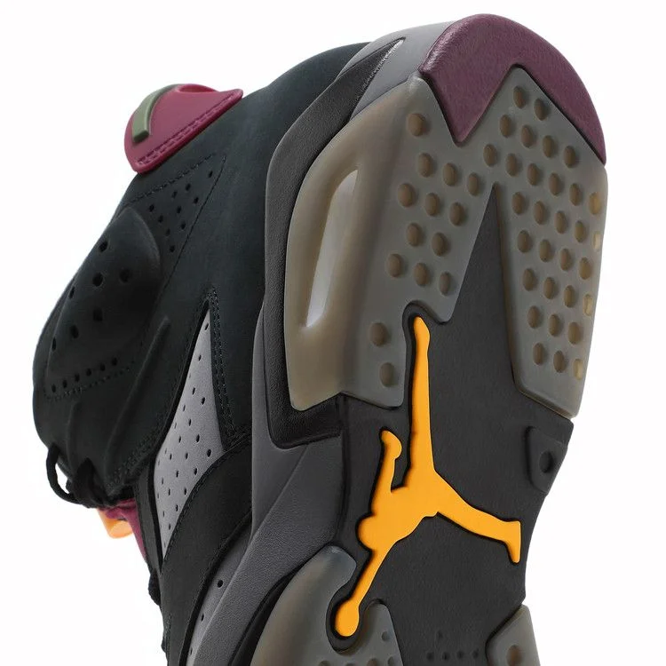 Krossovki-Air-Jordan-6-Retro-Bordeaux-9