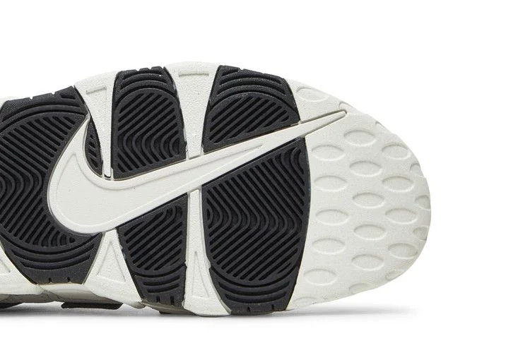 Кроссовки Nike Wmns Air More Uptempo 'White Black'