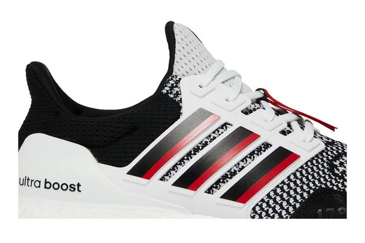 Кроссовки NCAA x adidas UltraBoost 1.0 'Louisville Cardinals'
