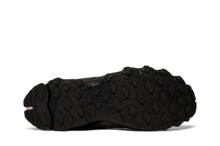 hyperturf-black-trace-grey-gx2022_03