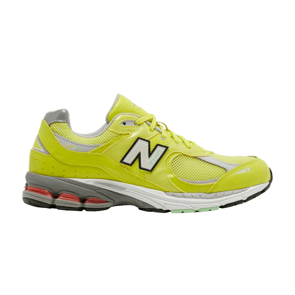 Krossovki-New-Balance-2002R-Sulpher-Yellow
