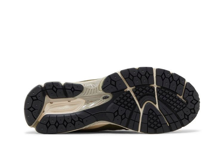 sneakersnstuff-x-2002r-mule-goods-for-home-m2002rms_03