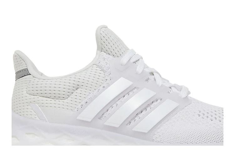 Кроссовки adidas UltraBoost Web DNA 'White Grey'