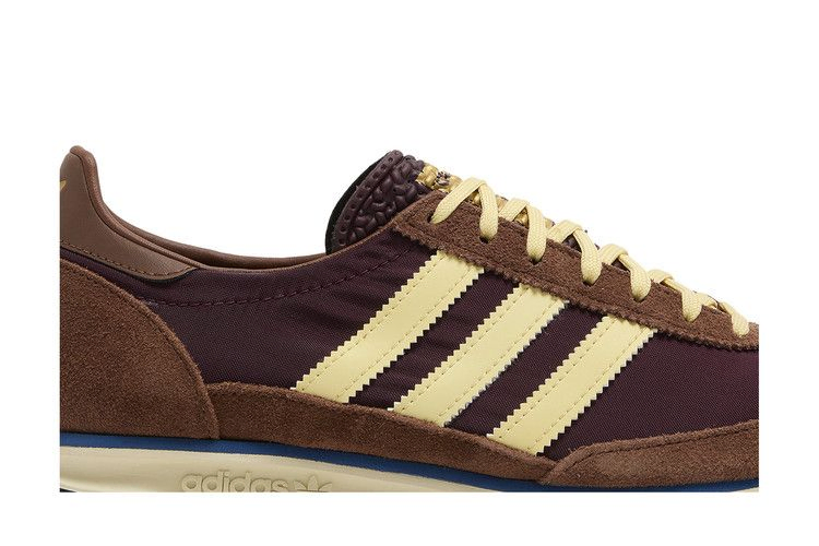 wmns-sl72-og-preloved-brown-almost-yellow-ie3425_01