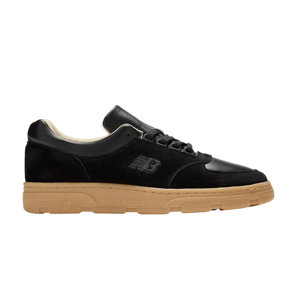 Krossovki-New-Balance-Allerdale-Made-In-UK-Black-Chipmunk-Gum