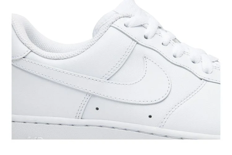 Krossovki-Nike-Air-Force-1-07-White-1