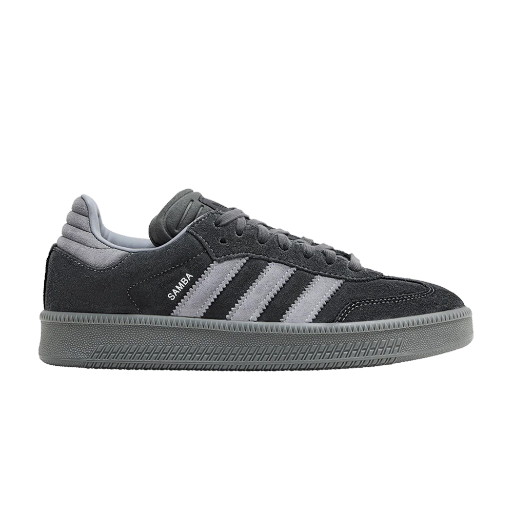 Krossovki-adidas-Samba-XLG-Carbon-Grey
