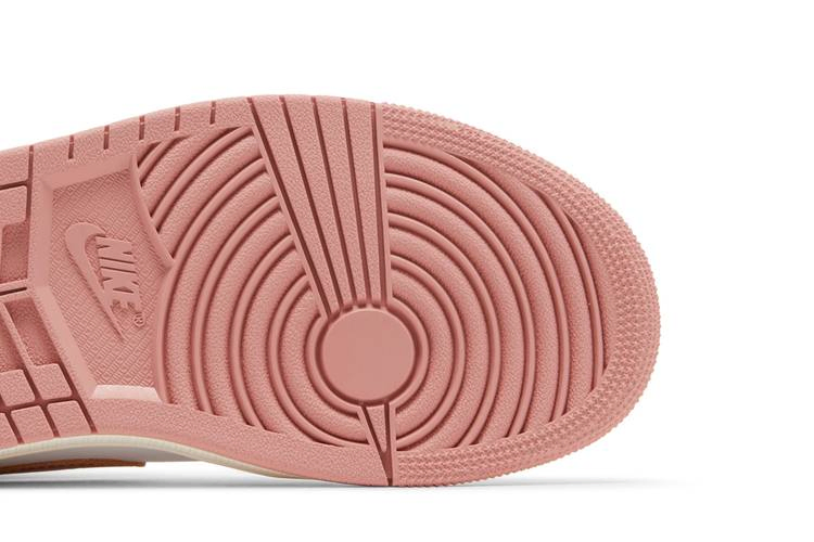 Кроссовки Wmns Air Jordan 1 Mid SE 'Red Stardust'