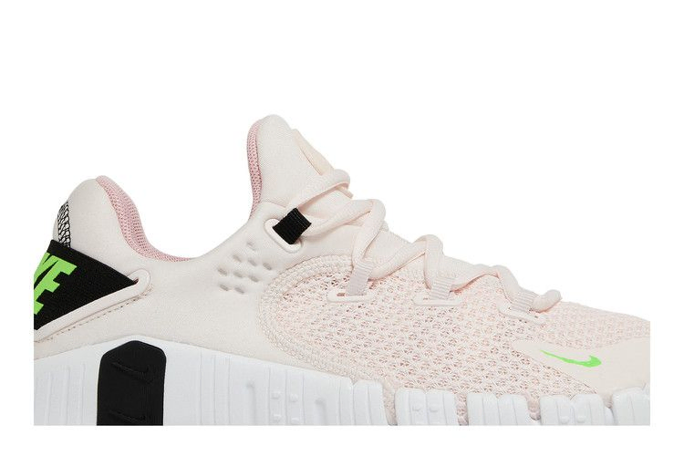 Кроссовки Nike Wmns Free Metcon 4 'Light Soft Pink'