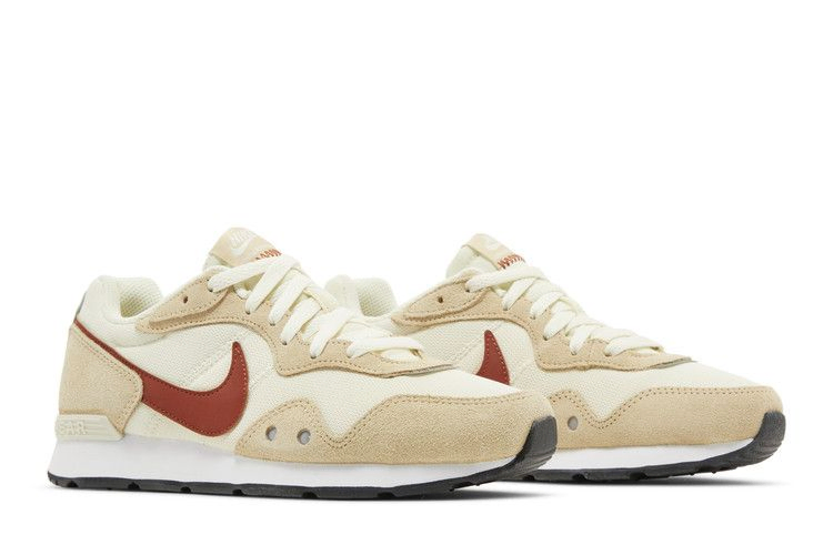 wmns-venture-runner-coconut-milk-rugged-orange-ck2948-105_07