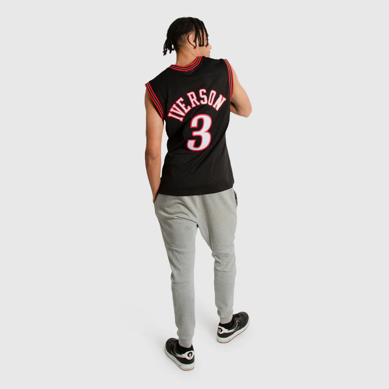 2000-01-Philadelphia-76ers-Allen-Iverson-3-Swingman-Hardwood-Classics-Black-Jersey-8