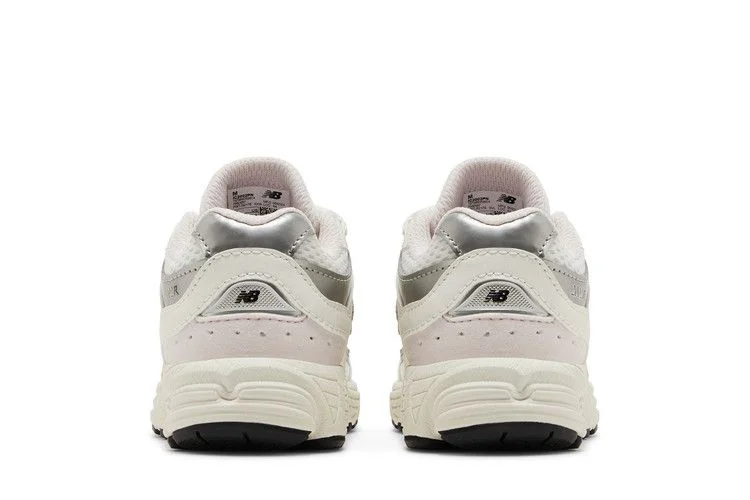 Krossovki-New-Balance-2002R-Toddler-Sea-Salt-Pink-Granite-5