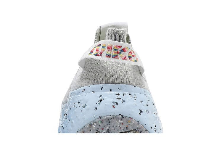 Кроссовки Nike Space Hippie 04 'Be True'