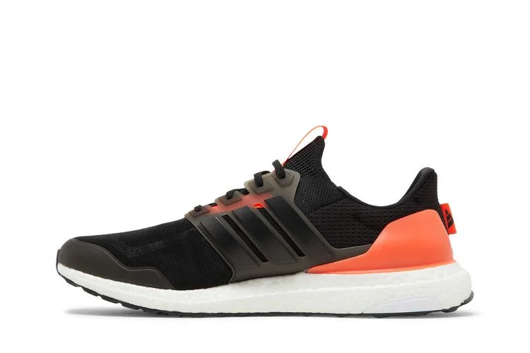 Кроссовки Adidas UltraBoost 5.0 DNA 'Black Solar Red'
