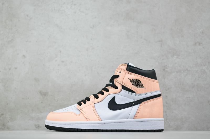 Кроссовки Wmns Air Jordan 1 Retro High Multi Color