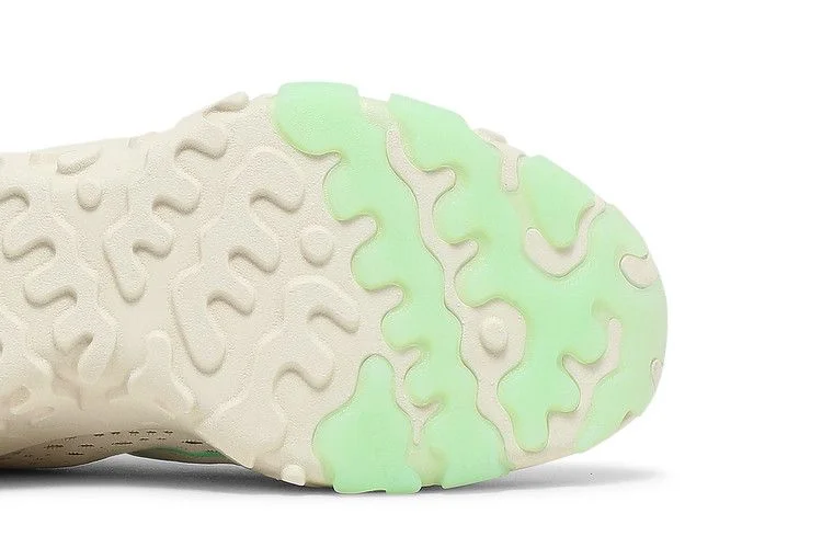 Krossovki-Nike-Wmns-React-Vision-Pearl-White-Green-Glow-4