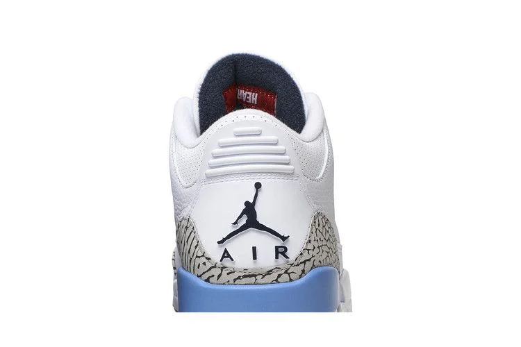 Кроссовки Air Jordan 3 Retro 'UNC'