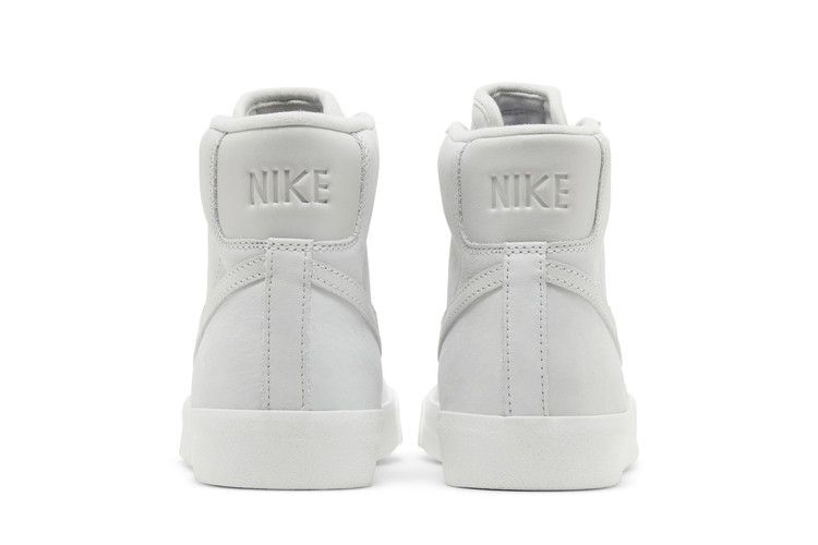 Кроссовки Nike Wmns Blazer Mid Premium 'Photon Dust'