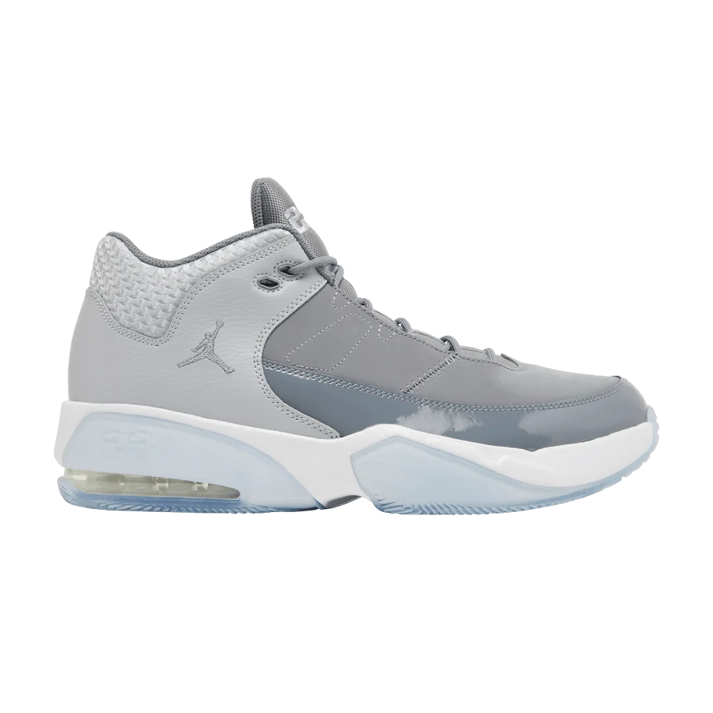 Krossovki-Air-Jordan-Max-Aura-3-Wolf-Grey