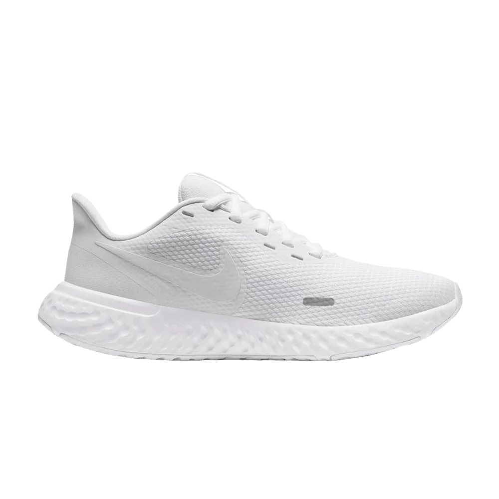 Krossovki-Nike-Wmns-Revolution-5-Triple-White