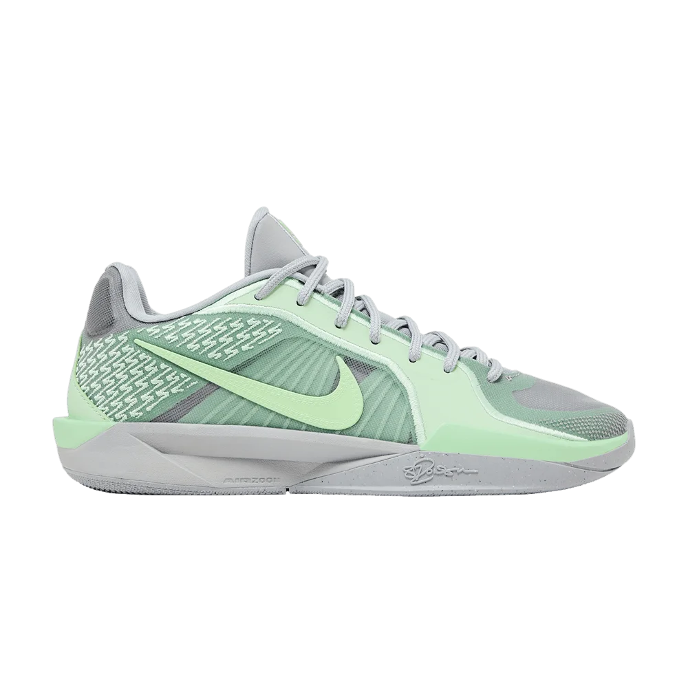 Krossovki-Nike-Wmns-Sabrina-2-Fresh-Mint