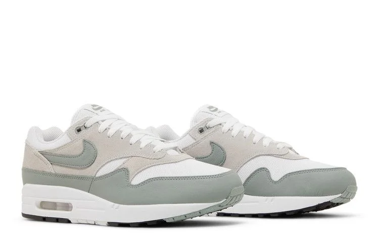 Krossovki-Nike-Air-Max-1-SC-Mica-Green-7