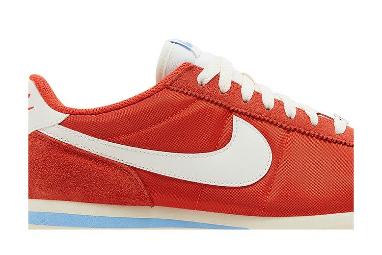 wmns-cortez-picante-red-dz2795-601_01