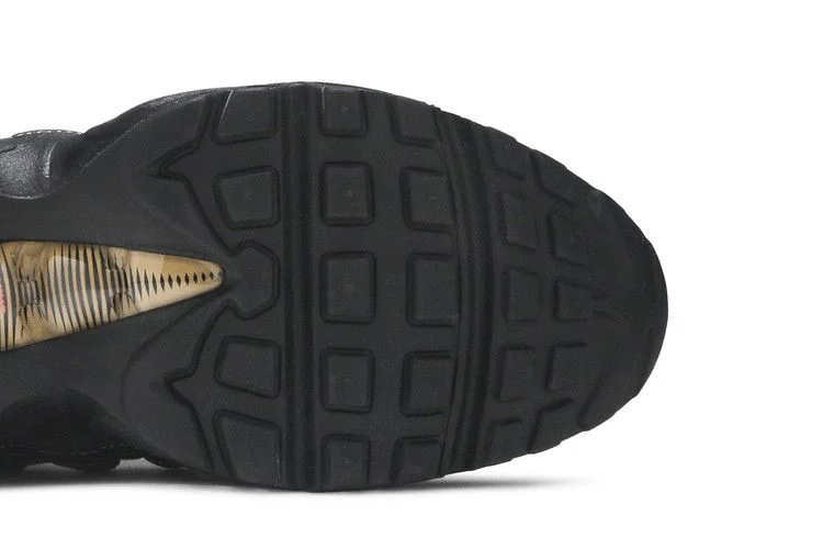 Krossovki-Nike-Air-Max-95-Essential-Cosmic-Clay-4