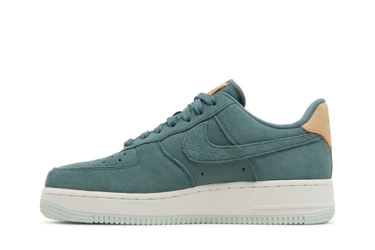 Кроссовки Nike Wmns Air Force 1 '07 Low Premium 'Hasta'