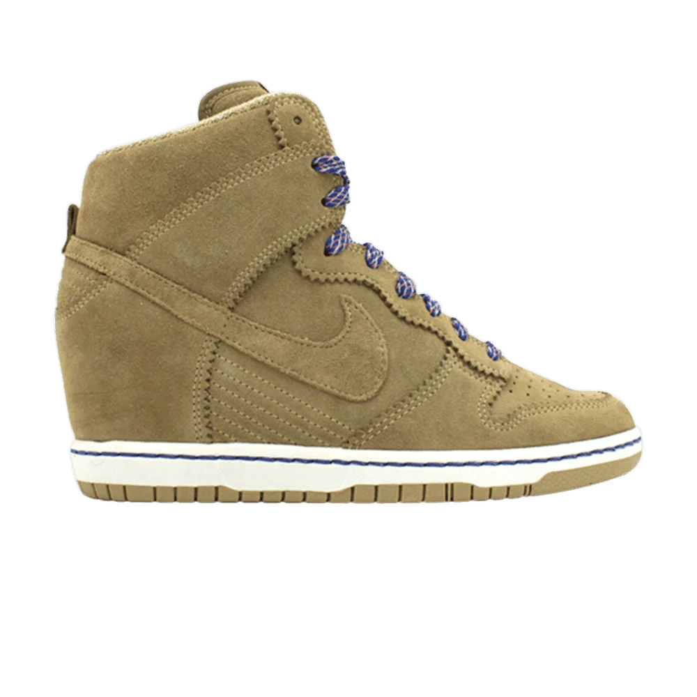 Krossovki-Nike-Wmns-Dunk-Sky-High