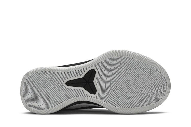 kobe-a-d-mid-white-942521-101_03
