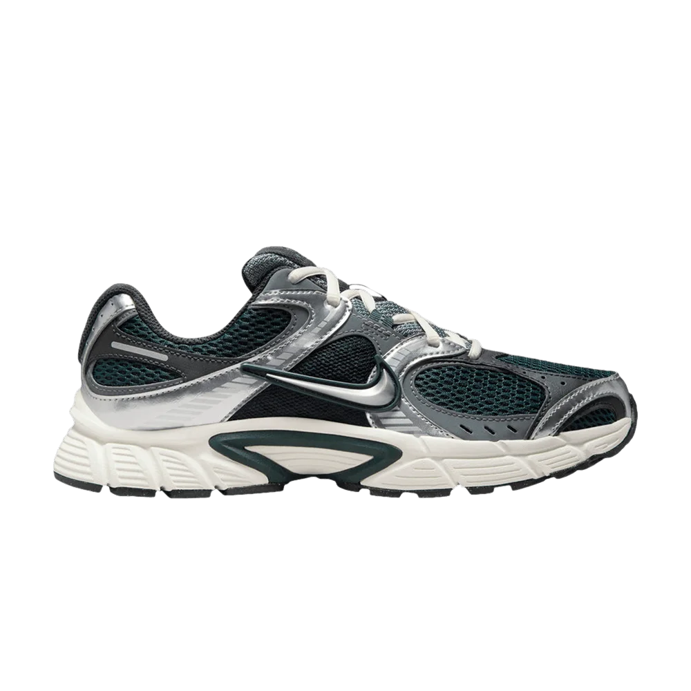 Krossovki-Nike-Wmns-V5-RNR-Seaweed-Metallic-Silver
