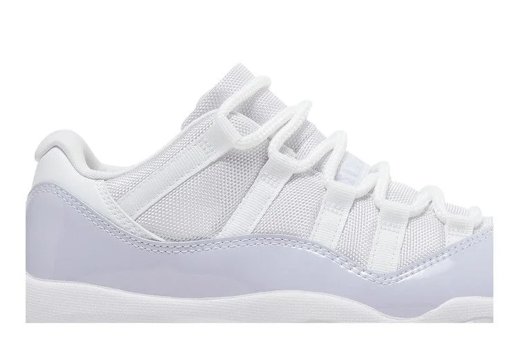 Кроссовки Wmns Air Jordan 11 Retro Low 'Pure Violet'
