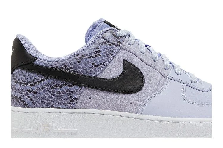 Krossovki-Nike-Air-Force-1-Low-Premium-Snakeskin-Heel-Lilac-1