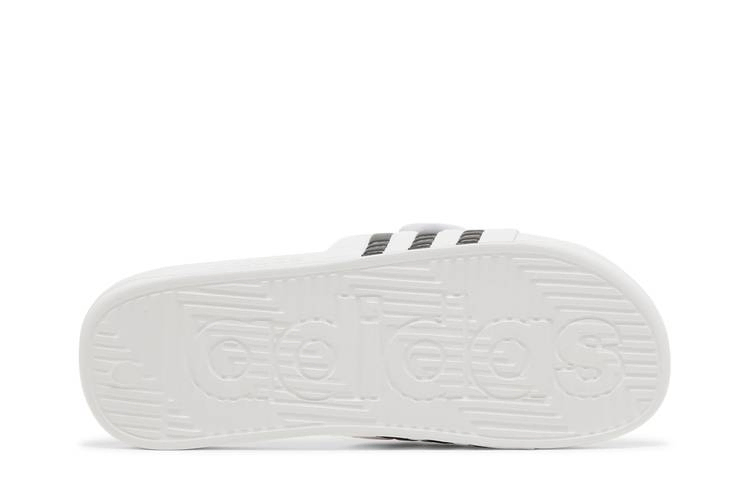 adissage-slides-white-black-f35573_03
