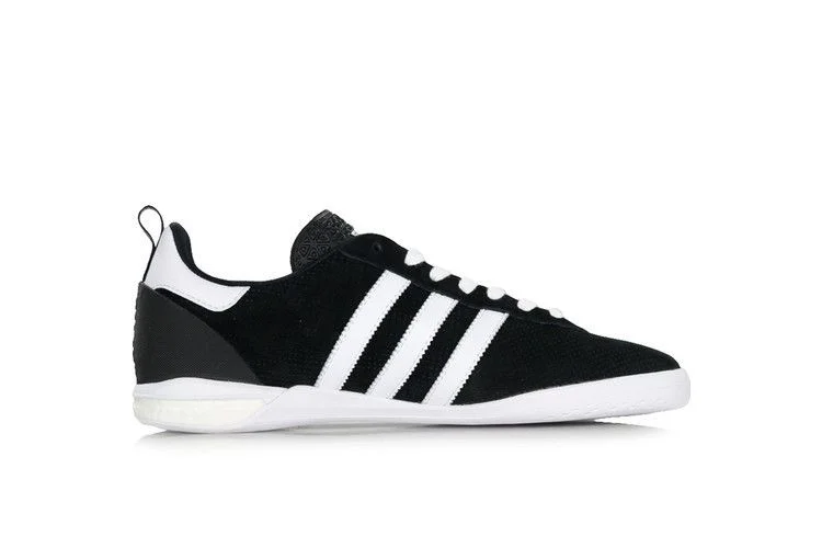 Krossovki-Palace-x-adidas-Indoor-Suede-Black-4