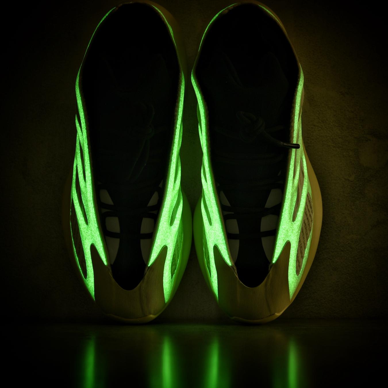 adidas-Yeezy-700-V3-Azael-14