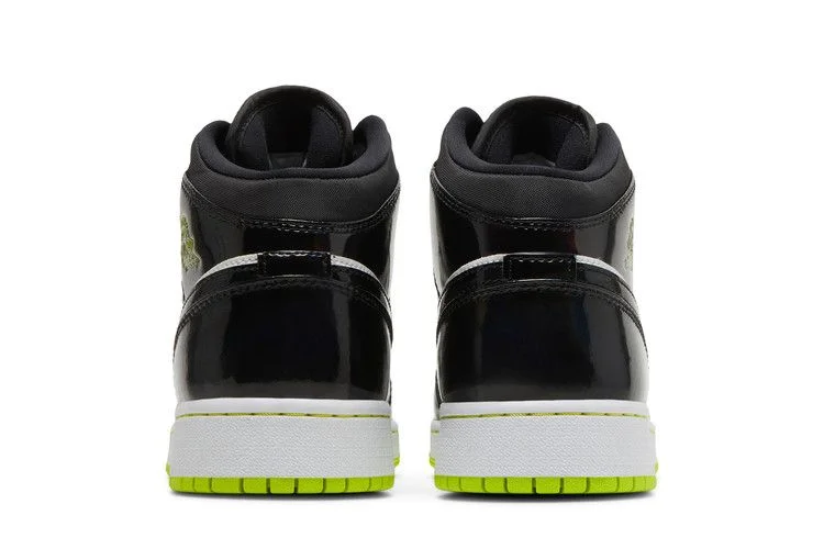 Кроссовки Air Jordan 1 Mid SE GS 'Black Cyber'