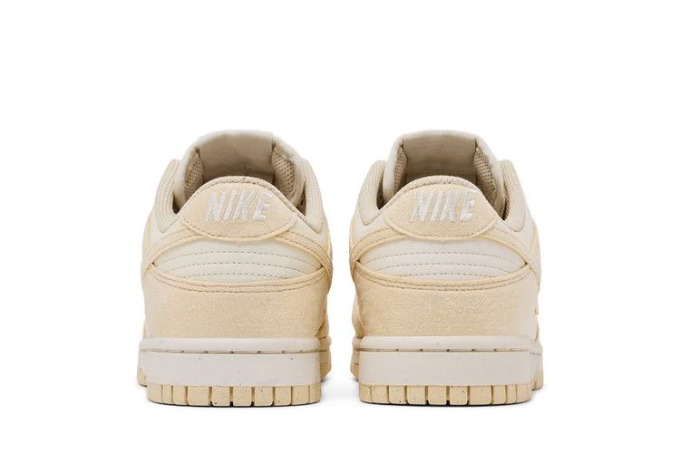 Krossovki-Nike-Wmns-Dunk-Low-Next-Nature-Soft-Pearl-Beach-5