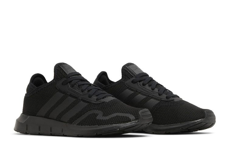 swift-run-x-j-triple-black-fy2153_07