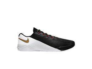 Wmns-Nike-Metcon-Black-Metallic-Gold-300x225