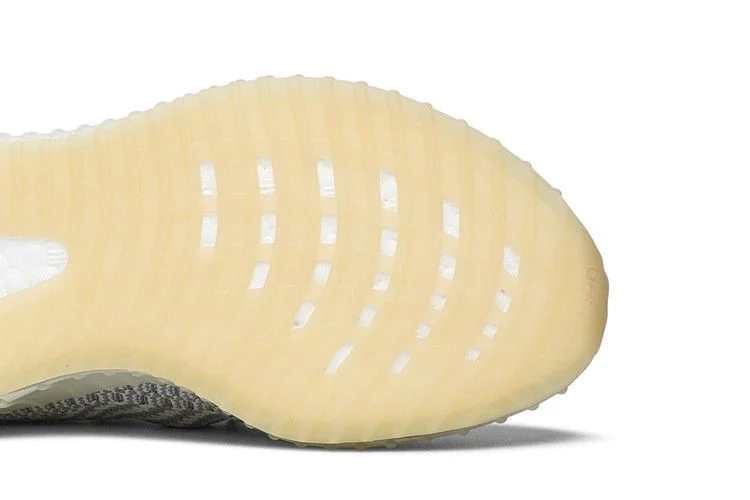 Krossovki-adidas-Yeezy-Boost-350-V2-Kids-Yeshaya-4