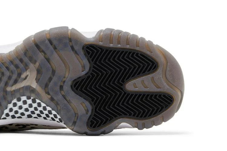 Krossovki-Wmns-Air-Jordan-11-Retro-Animal-Instinct-Sample-4