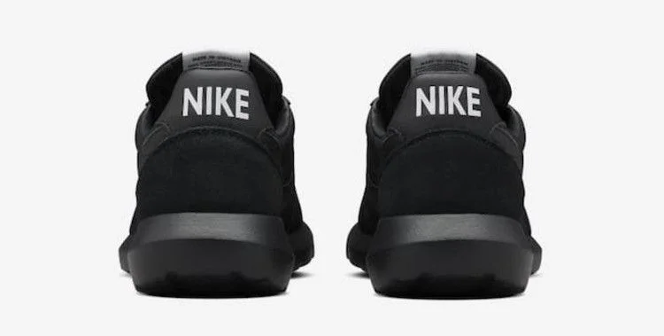 Krossovki-DSM-x-NikeLab-Roshe-Daybreak-Triple-Black-2