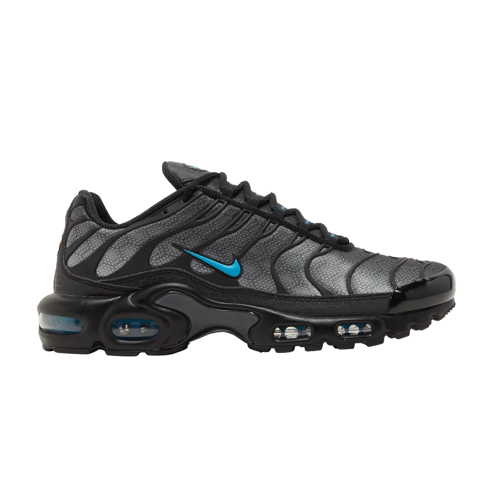 Krossovki-Nike-Air-Max-Plus-Black-Hex