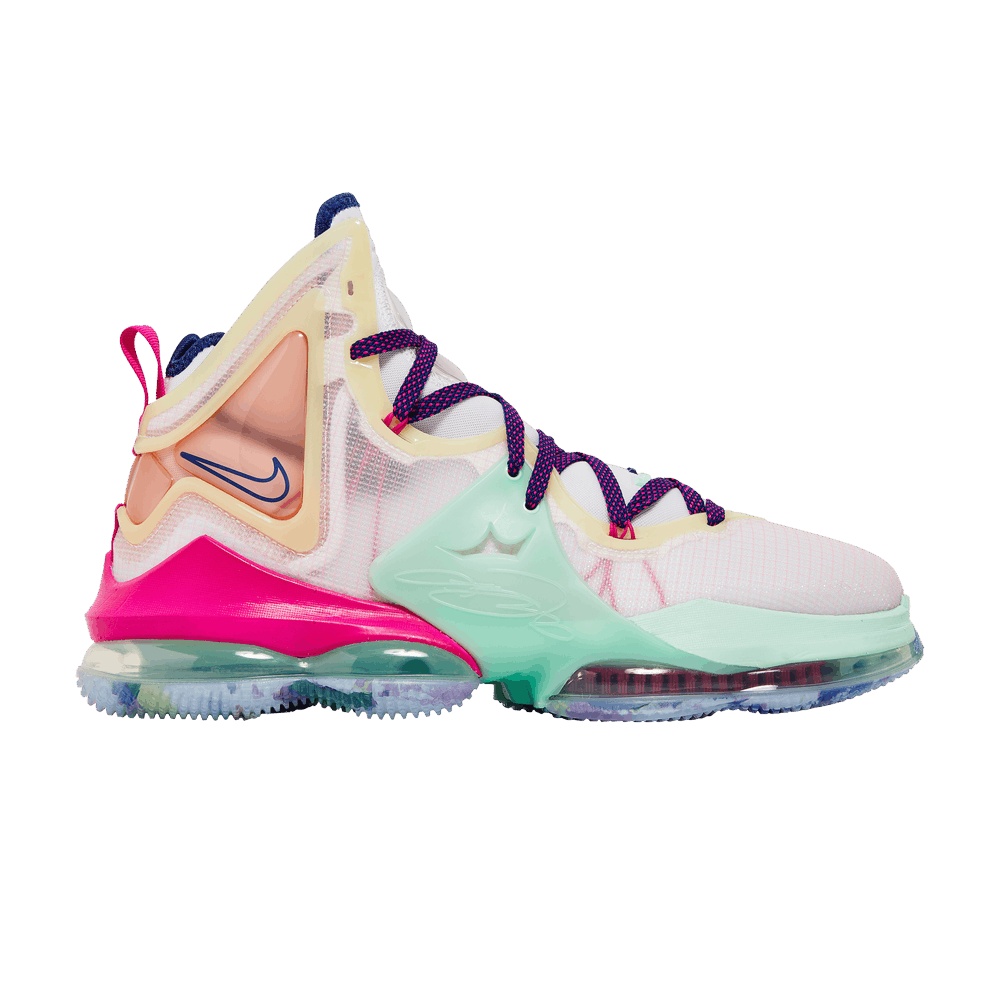 Кроссовки Nike LeBron 19 'Valentine's Day'