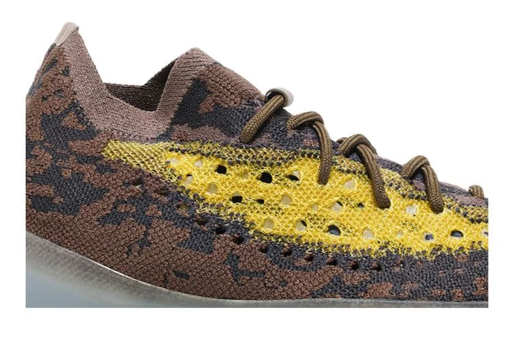 Krossovki-adidas-Yeezy-Boost-380-Lmnte-1
