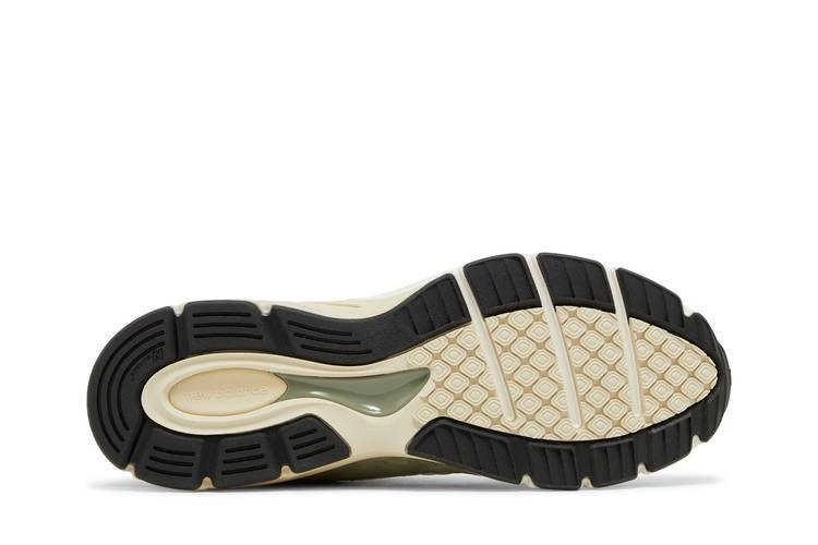 Кроссовки Teddy Santis x New Balance 990v4 Made in USA 'Olive Incense'